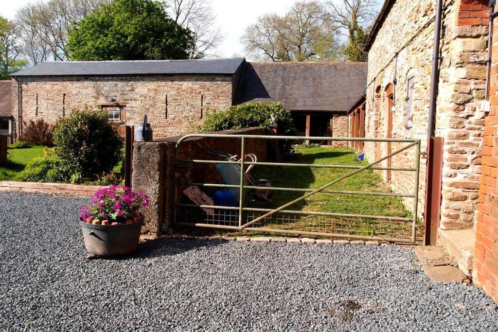 Upper Heath Farm - Stable Cottage Ludlow Craven Arms Zewnętrze zdjęcie